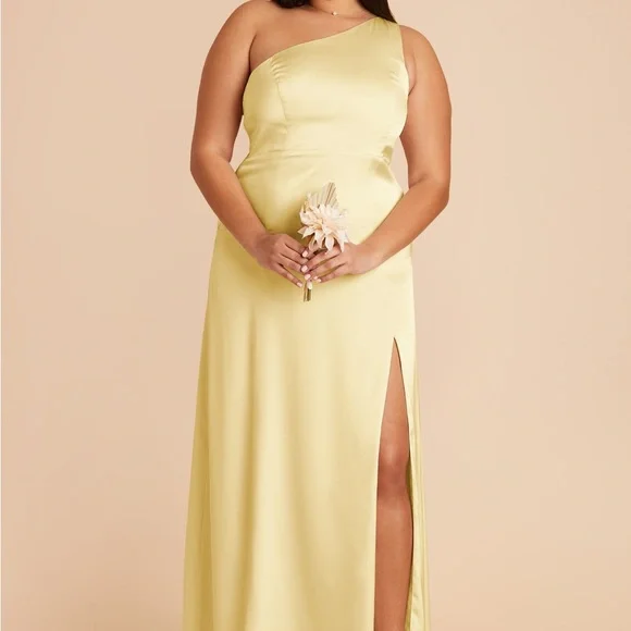 Birdey Grey Kira Matte Satin Dress - Lemon Sorbet
M - Picture 2 of 8